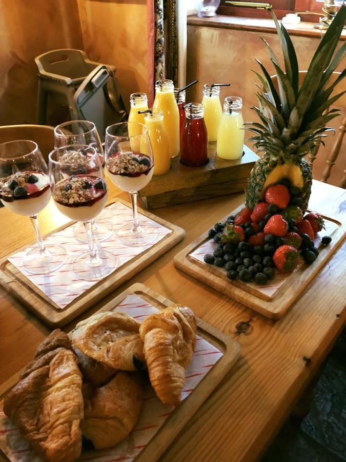 The Blacksmith Arms Bed and Breakfast Alton  Exteriör bild