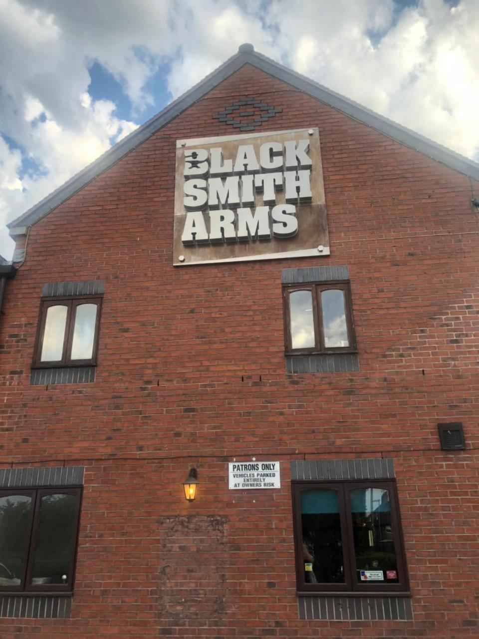 The Blacksmith Arms Bed and Breakfast Alton  Exteriör bild