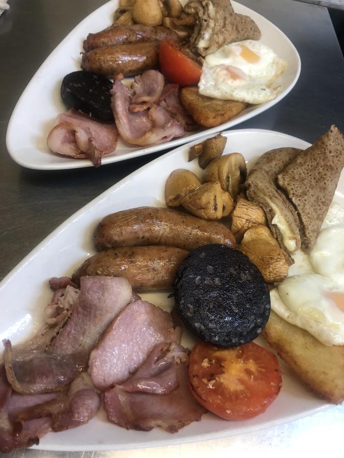 The Blacksmith Arms Bed and Breakfast Alton  Exteriör bild